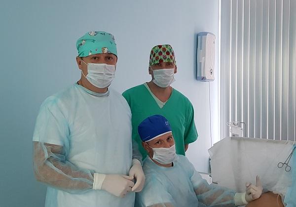 С доктором Доценко Н.М. во время проведения лазерной процедуры