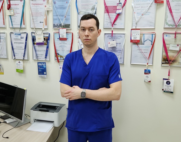 Петров Константин Юрьевич – сердечно-сосудистый хирург, эндоваскулярный хирург, врач УЗИ (Москва)