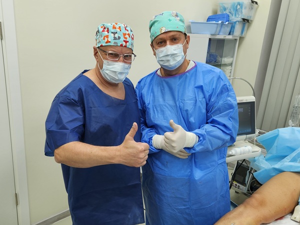 Флеболог Илюхин Е.А. в операционной «Московского Инновационного Флебологического Центра»