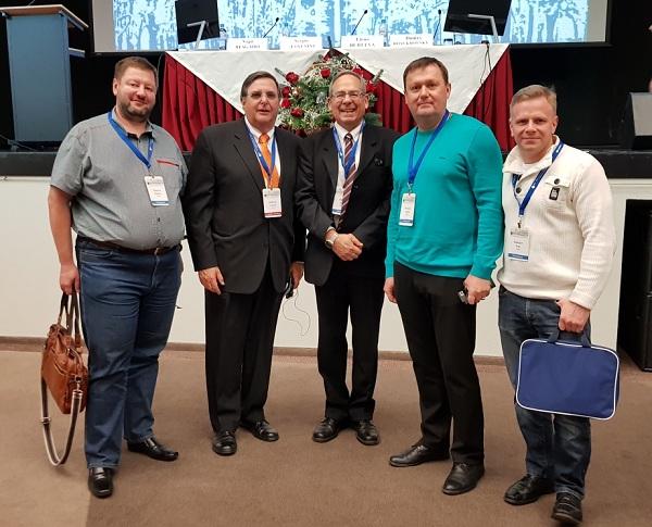 Флебологи «МИФЦ» с докторами Lowel Kabnick (Нью-Йорк, США) и  Imre Bihari (Будапешт, Венгрия) на конференции