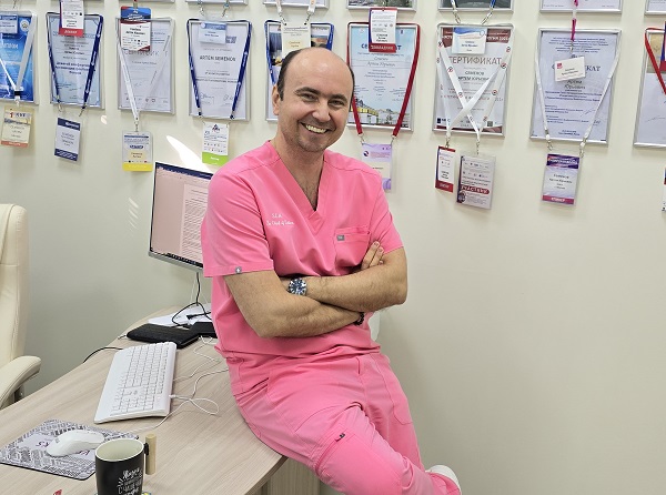 Sukhorukov Evgeny Anatolievich surgeon phlebologist ultrasound doctor chief physician of the aesthetic medicine clinic Seline Clinic Moscow